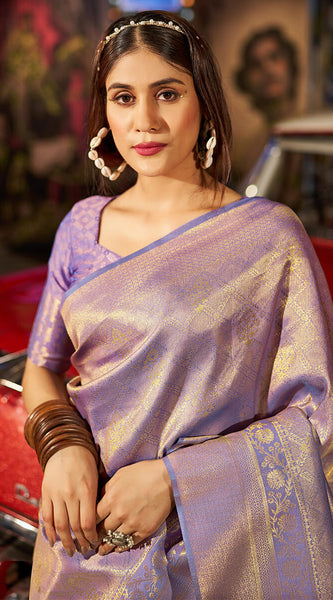 Mesmeric Lavender Kanjivaram Silk Saree With Breathtaking Blouse Piece