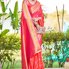 Stylish Pink Kanjivaram Silk Saree With Chatoyant Blouse Piece