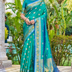 Arresting Rama Kanjivaram Silk Saree With Palimpsest Blouse Piece
