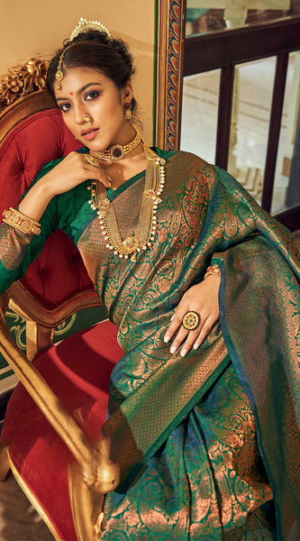 Profuse Dark Green Kanjivaram Silk Saree With Exuberant Blouse Piece