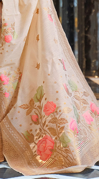Energetic Beige Cotton Silk Saree With Refreshing Blouse Piece