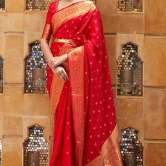 Mellifluous Red Kanjivaram Silk Saree With Panoply Blouse Piece