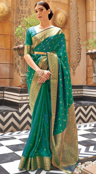 Redolent Rama Kanjivaram Silk Saree With Susurrous Blouse Piece