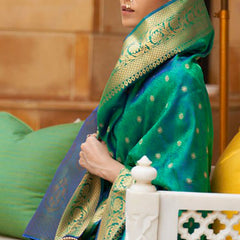 Redolent Rama Kanjivaram Silk Saree With Susurrous Blouse Piece