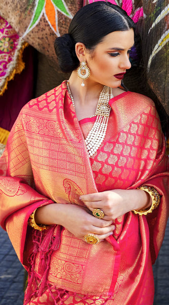 Ideal Dark Pink Kanjivaram Silk Saree With Ebullience Blouse Piece