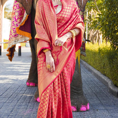 Ideal Dark Pink Kanjivaram Silk Saree With Ebullience Blouse Piece