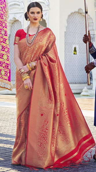 Amiable Red Kanjivaram Silk Saree With Incomparable Blouse Piece