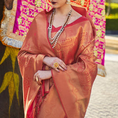Amiable Red Kanjivaram Silk Saree With Incomparable Blouse Piece