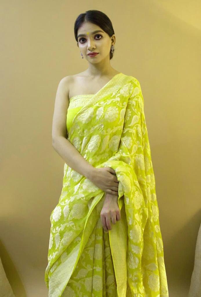 Latest Lichi Silk Saree with Golden Zari Weaving