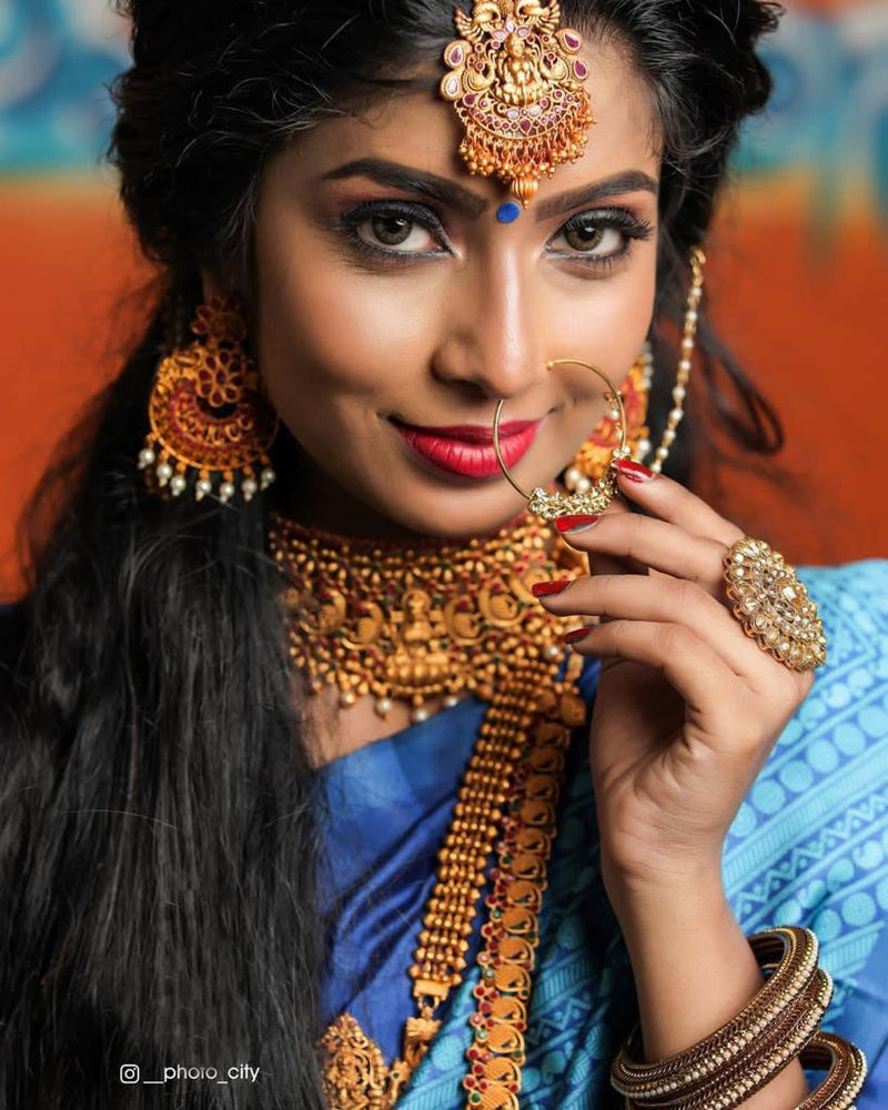 Latest Trend Lichi Silk Saree with Stylish Zari Design