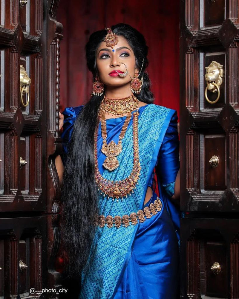 Latest Trend Lichi Silk Saree with Stylish Zari Design