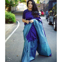 Latest Trend Lichi Silk Saree with Stylish Zari Design