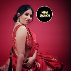 Graceful Lichi Silk Saree with Fine Zari Craftsmanship