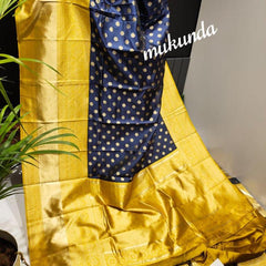 Designer Wear Lichi Silk Saree with Luxurious Zari Finish