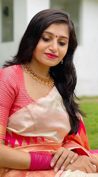 Luxurious Lichi Silk Saree with Exclusive Zari Weaving