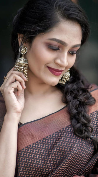 Designer Silk Saree with Gorgeous Zari Embroidery
