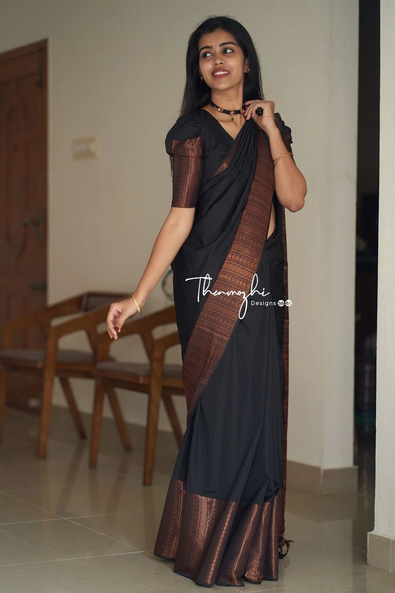 Stunning Ethnic Wear Lichi Silk Saree with Premium Zari Green