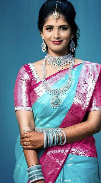 Luxury Silk Saree with Lichi Fabric & Exquisite Zari Art