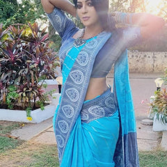 Luxury Silk Saree with Lichi Fabric & Exquisite Zari Art