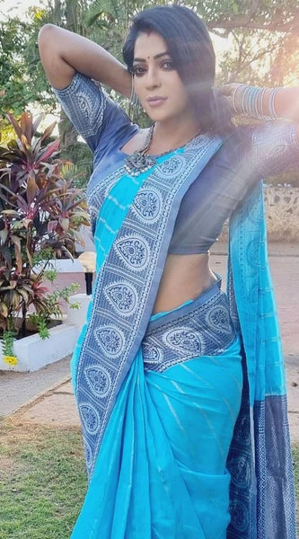 Luxury Silk Saree with Lichi Fabric & Exquisite Zari Art