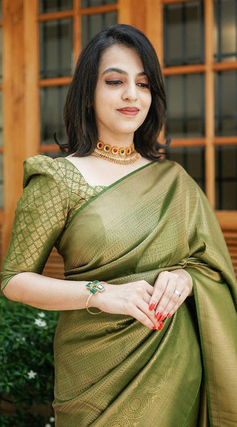 Elegant Designer Lichi Silk Saree with Classy Zari Pattern