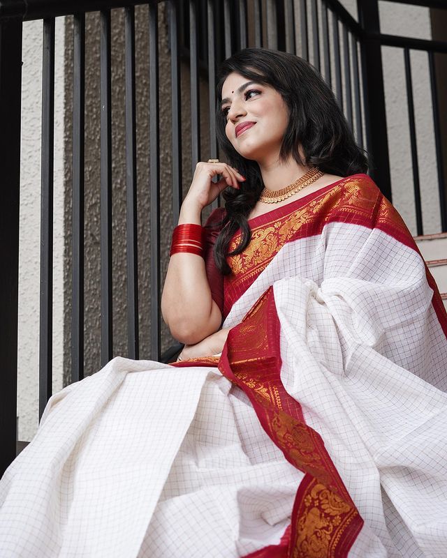 Handcrafted Lichi Silk Saree with Golden Zari Work