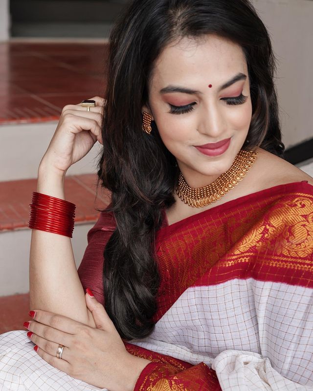 Handcrafted Lichi Silk Saree with Golden Zari Work