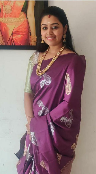Traditional Ethnic Lichi Silk Saree with Zari Design
