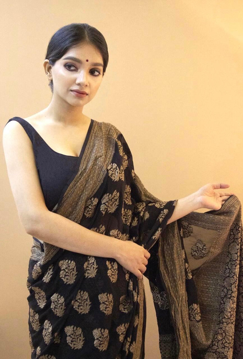 Bridal Lichi Silk Saree with Stunning Zari Embellishments