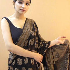 Bridal Lichi Silk Saree with Stunning Zari Embellishments
