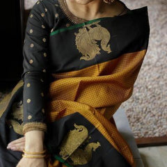 Bridal Wear Lichi Silk Saree with Exquisite Zari Weaving