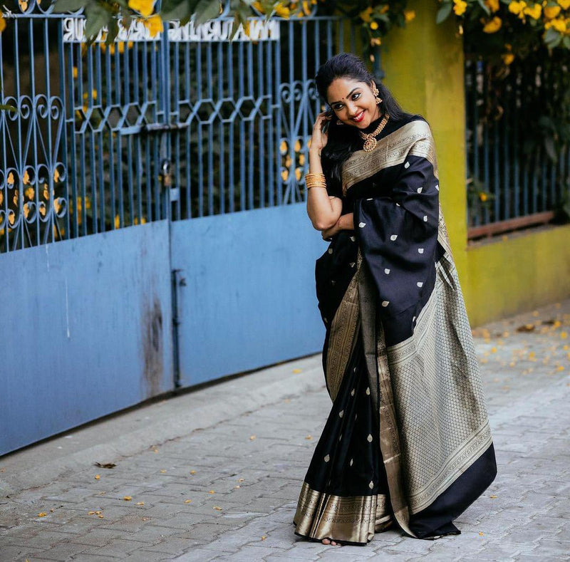 High-Quality Lichi Silk Saree with Traditional Zari Weaving