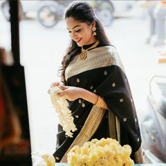 High-Quality Lichi Silk Saree with Traditional Zari Weaving