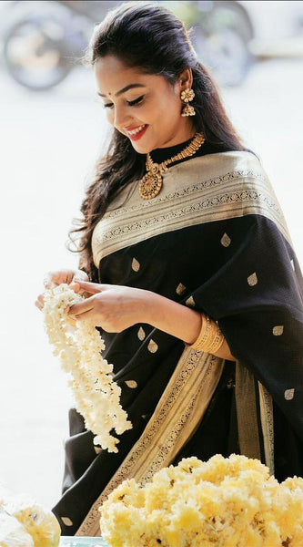 High-Quality Lichi Silk Saree with Traditional Zari Weaving