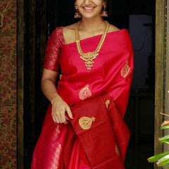 Graceful Lichi Silk Saree with Fine Zari Craftsmanship