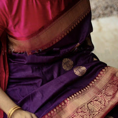 Charming Party Wear Lichi Silk Saree with Stylish Zari Work