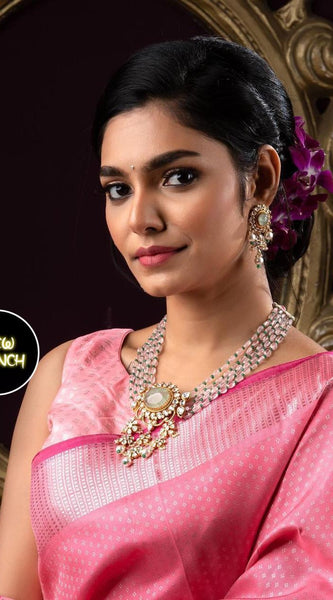 Royal Look Lichi Silk Saree with Heavy Zari Pallu