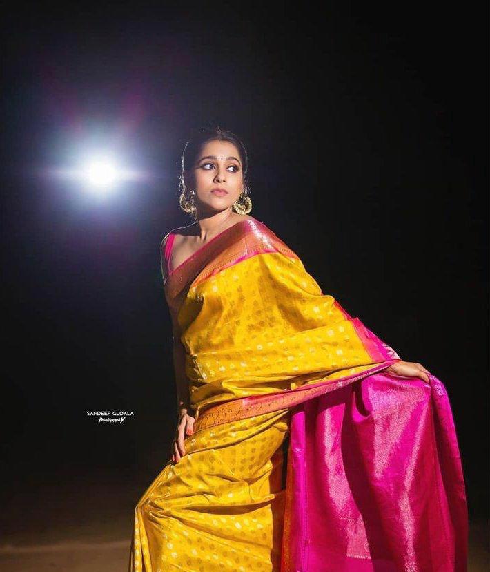 Handloom Lichi Silk Saree with Gorgeous Zari