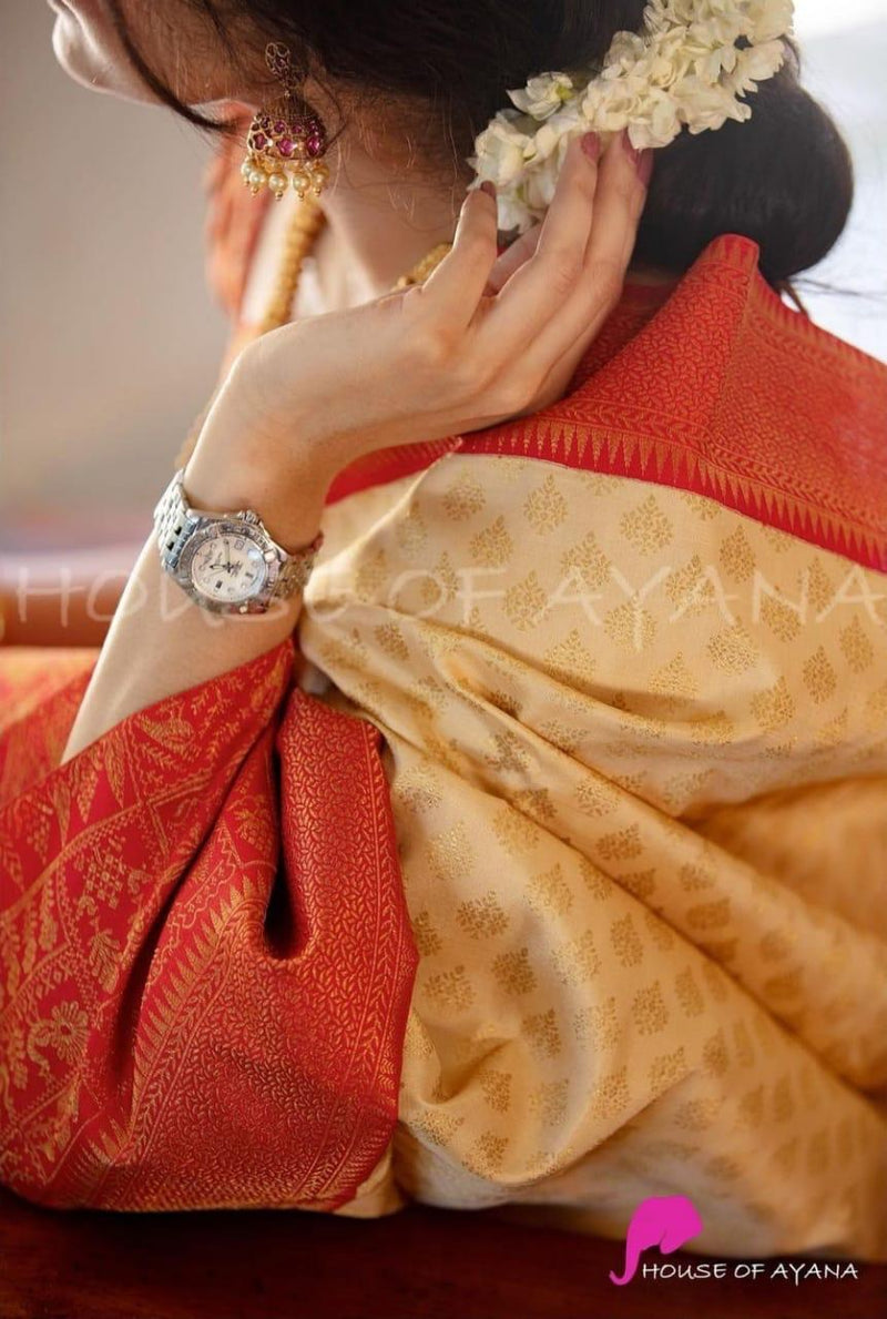 Elegant Wedding Lichi Silk Saree with Zari Woven Design