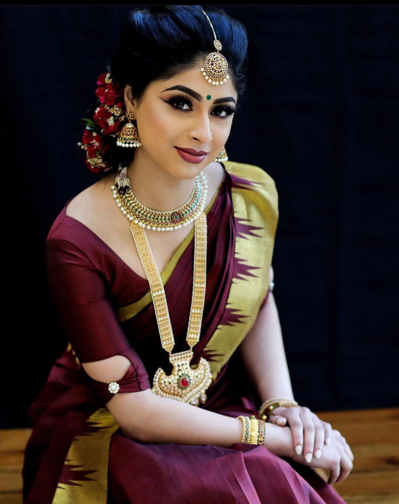 Latest Trend Lichi Silk Saree with Classy Zari Borders