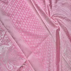 Timeless Lichi Silk Saree with Intricate Zari Weaving