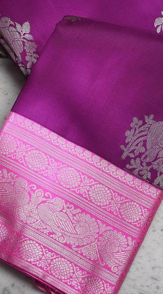 Exquisite Lichi Silk Saree with Stylish Zari Detailing