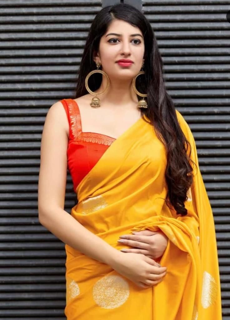 Designer Traditional Lichi Silk Saree with Classic Zari Art