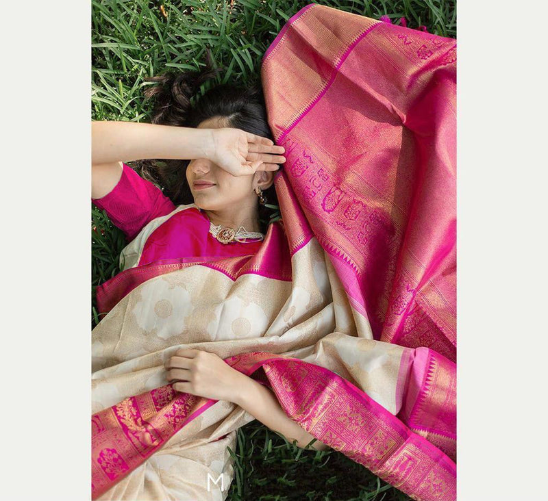 Best Seller Lichi Silk Saree with Elegant Zari Finish