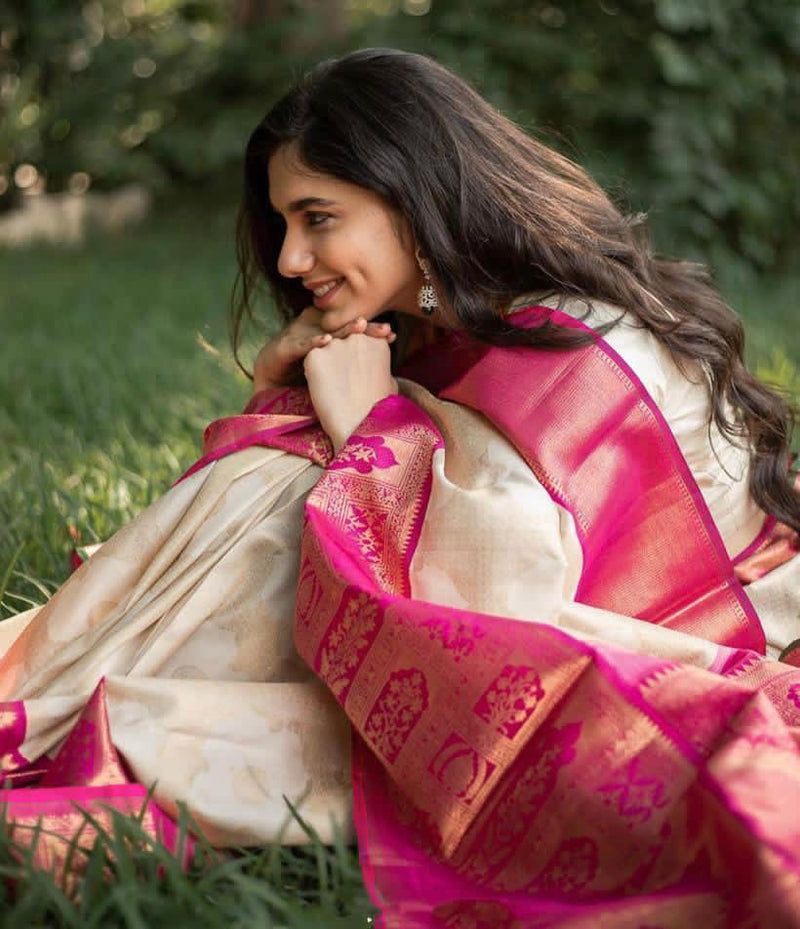 Best Seller Lichi Silk Saree with Elegant Zari Finish