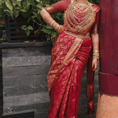 Ethnic Look Lichi Silk Saree with Elegant Zari Craftsmanship