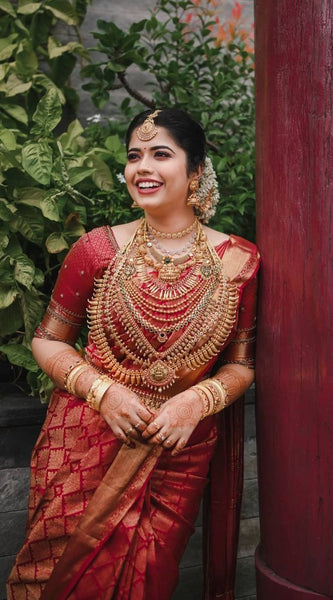 Ethnic Look Lichi Silk Saree with Elegant Zari Craftsmanship
