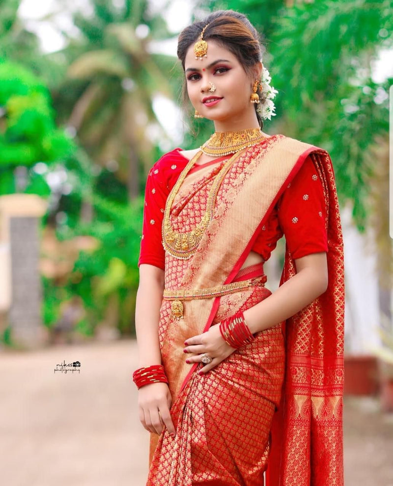 Best Selling Lichi Silk Saree with Grand Zari Work