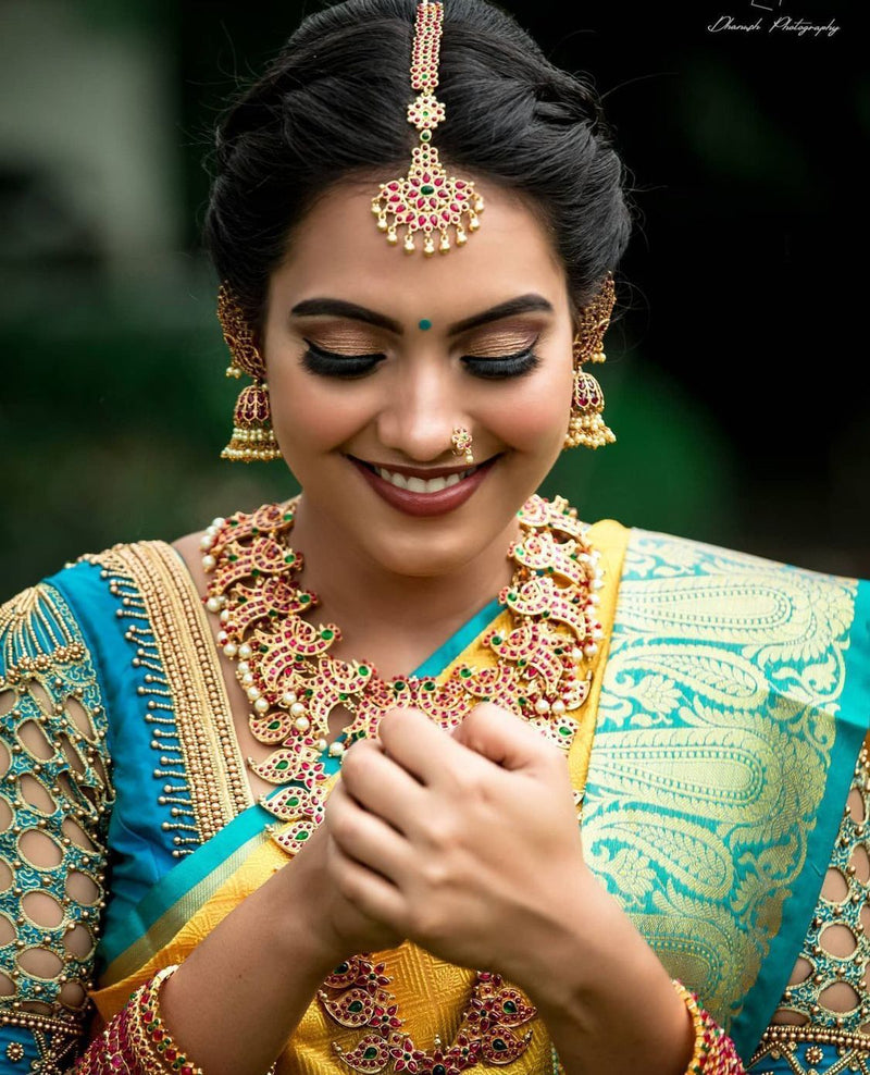 Handwoven Designer Lichi Silk Saree with Traditional Zari