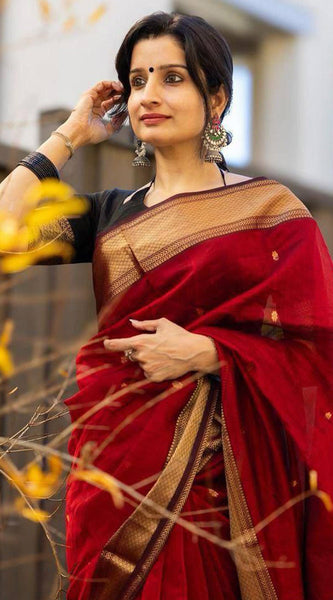 Blooming Red Cotton Silk Saree With Wonderful Blouse Piece